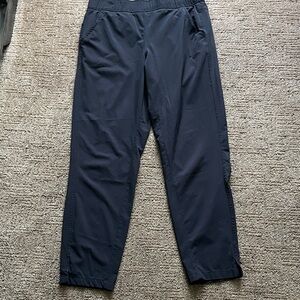 Eddie Bauer woman Joggers